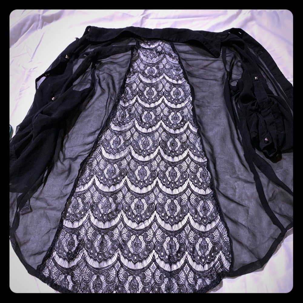 Cecico long sleeve or 3/4 shirt w/ Lace